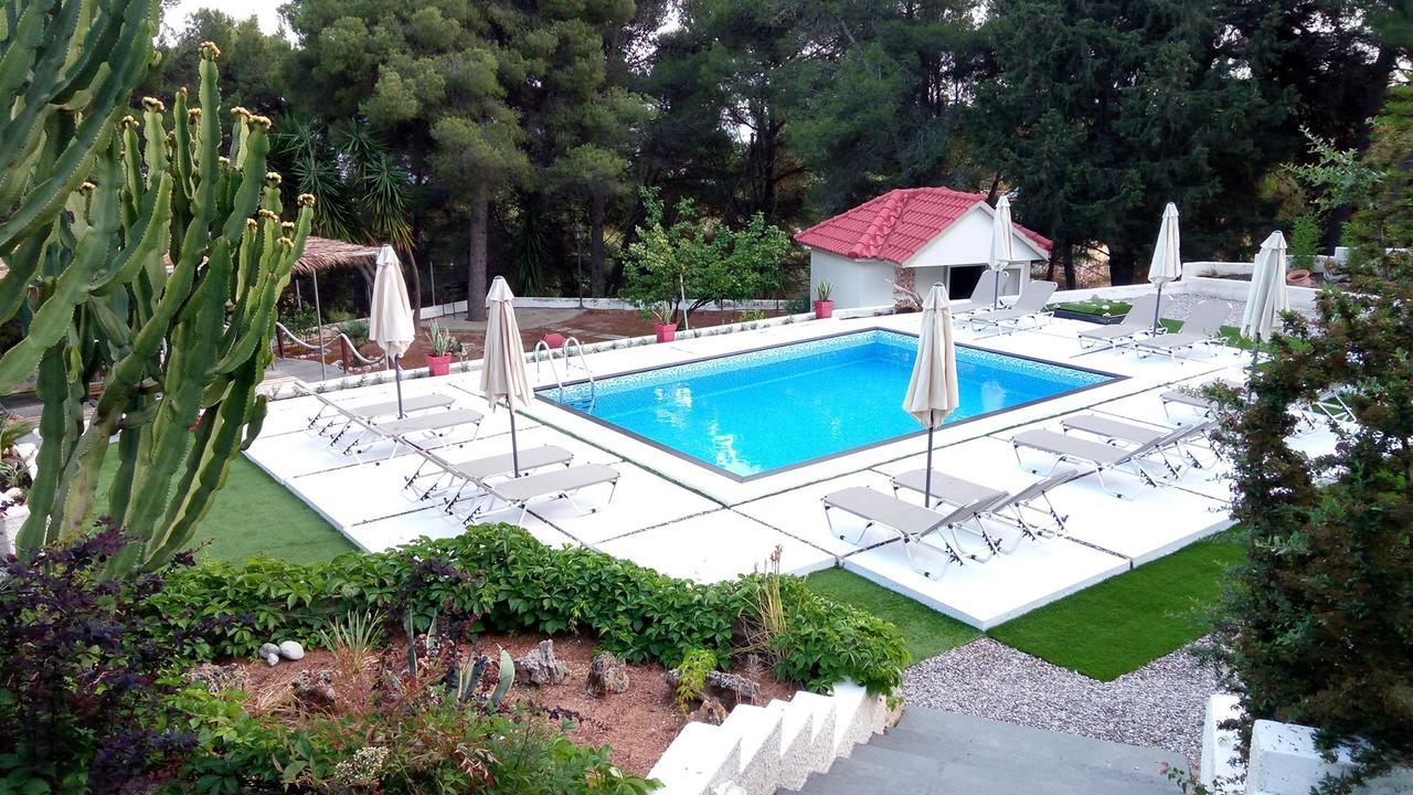 Pessada Bay Studios And Apartments Pesádha Exterior foto
